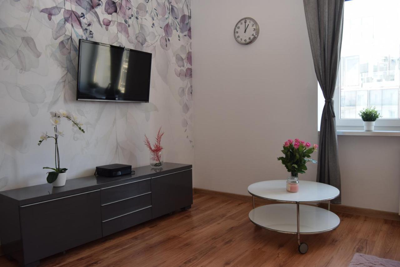 Be My Guest - Krucza Elegant Apartment - Rondo De Gaulle'A Center Of Warsaw Metro Wi-Fi Breakfast Exterior foto